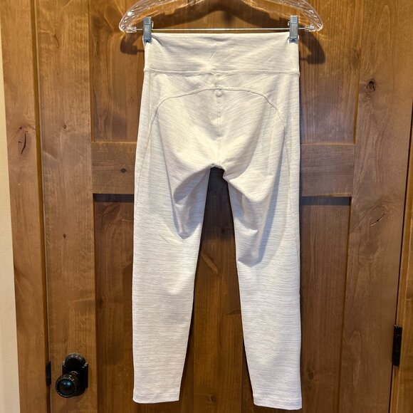 Outdoor Voices Flow 7/8 Leggings Size M (NWOT) - Picture 11 of 11